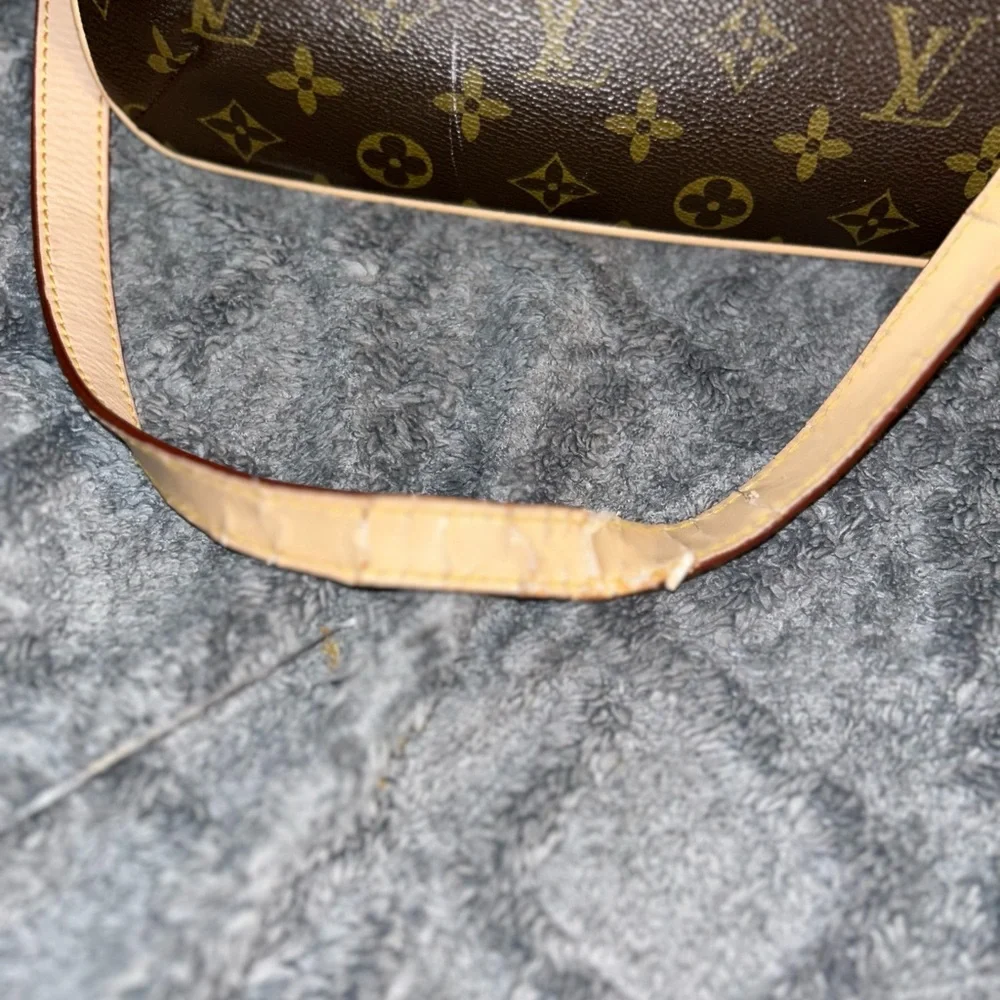 Monogram Canvas Pouch in Brown and Gold - Picture 4 of 6